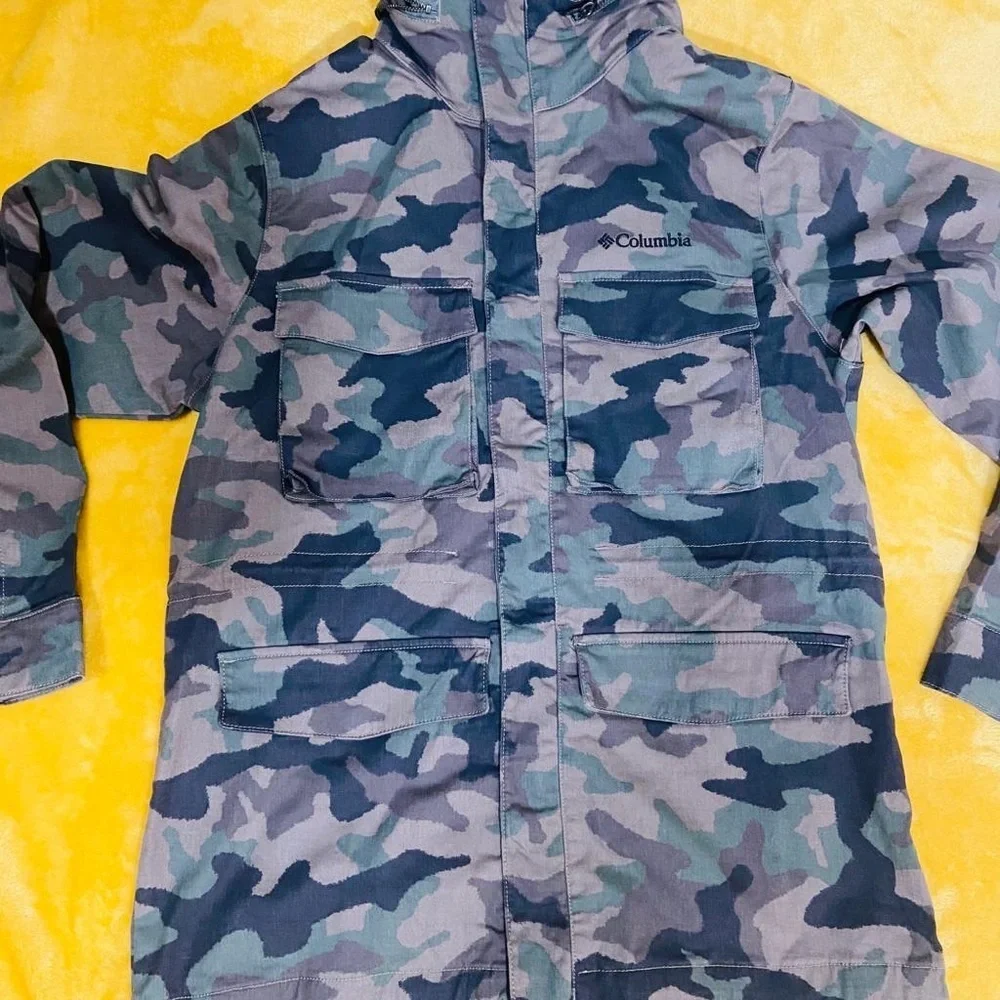 Columbia military denim jacket Camo camouflage style